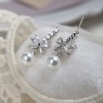silver-stud-earrings-pairs